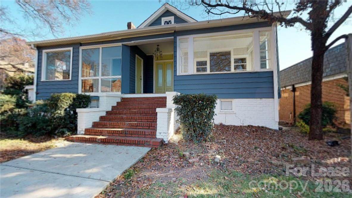 428 Hawthorne Lane - Photo 1