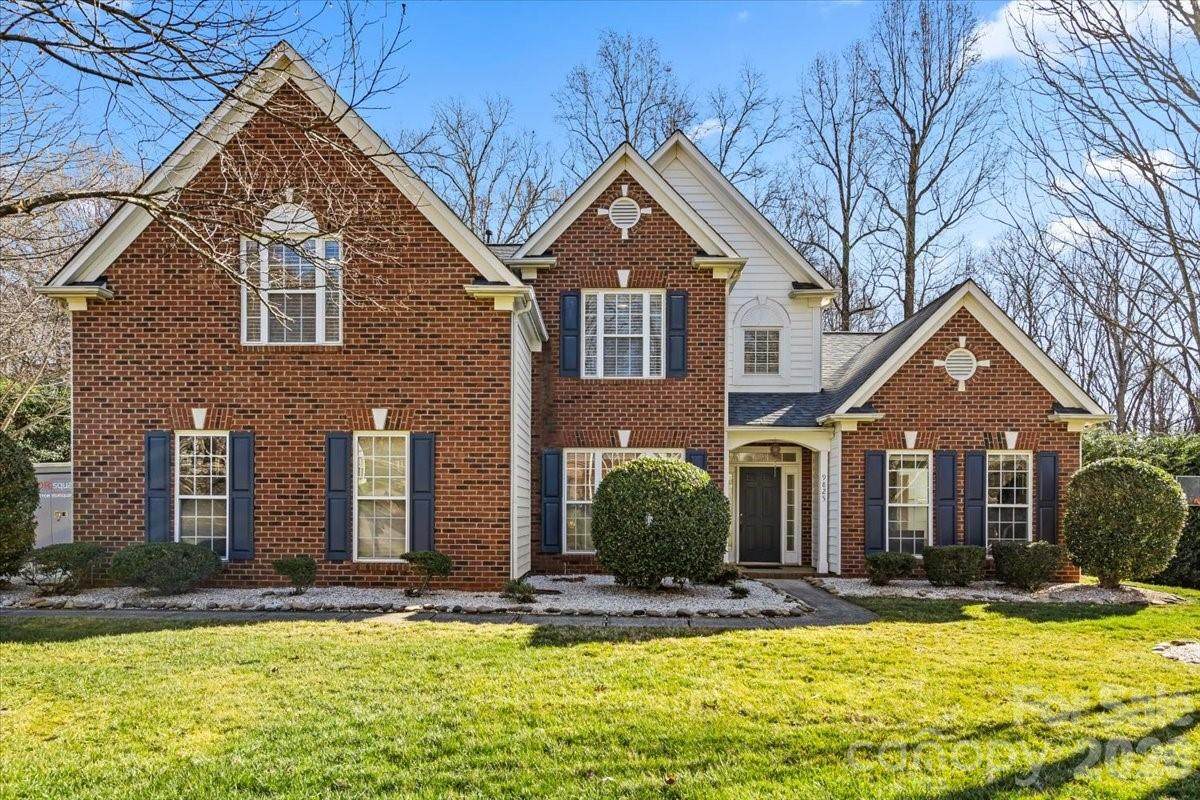 9825 Zackery Avenue - Photo 1