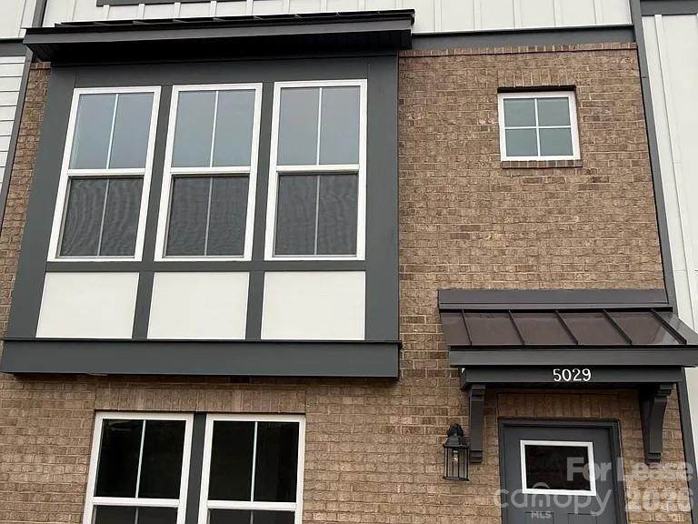 5029 Sunnybrae Place - Photo 1