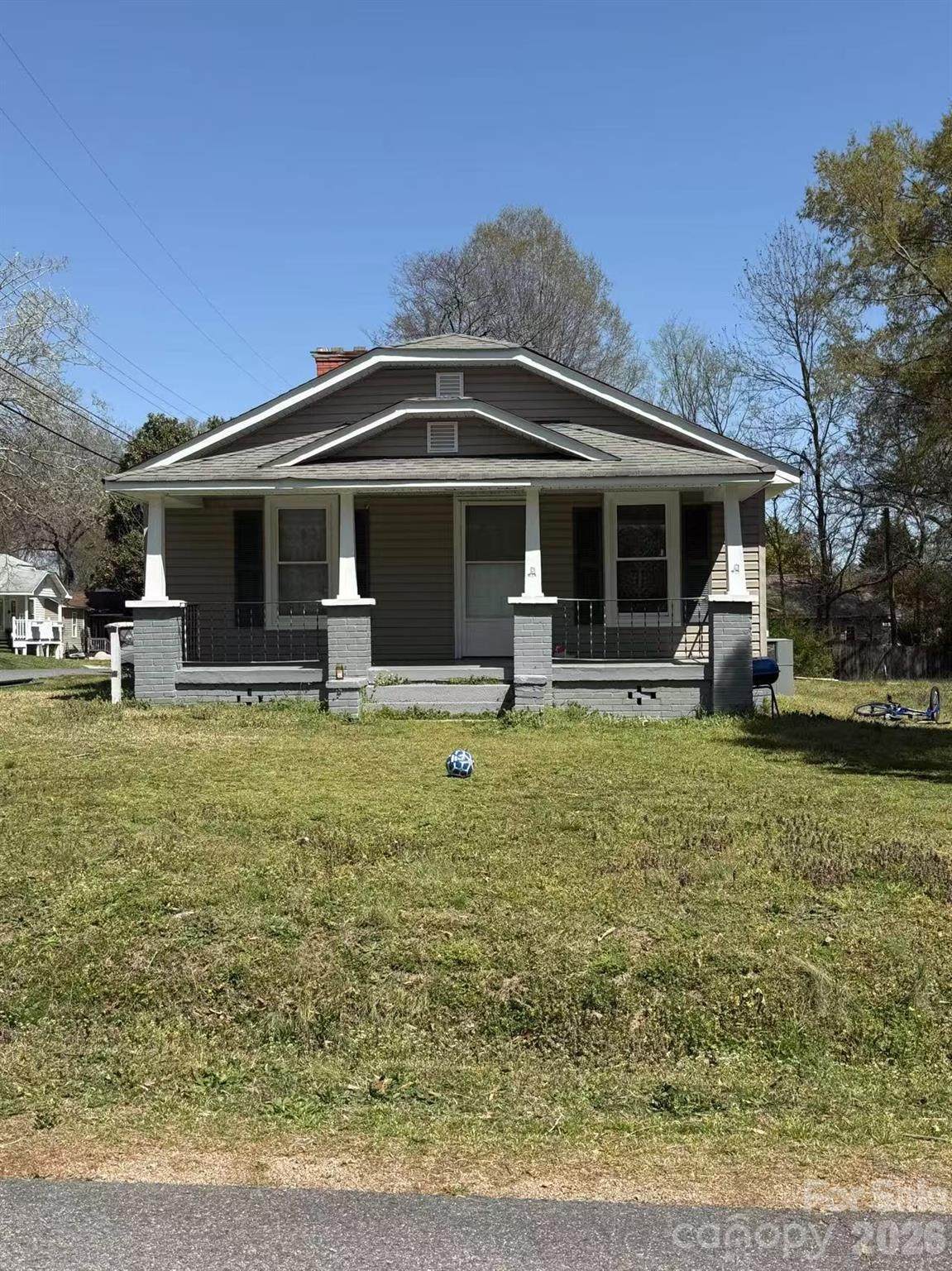 1011 Buick Avenue - Photo 1