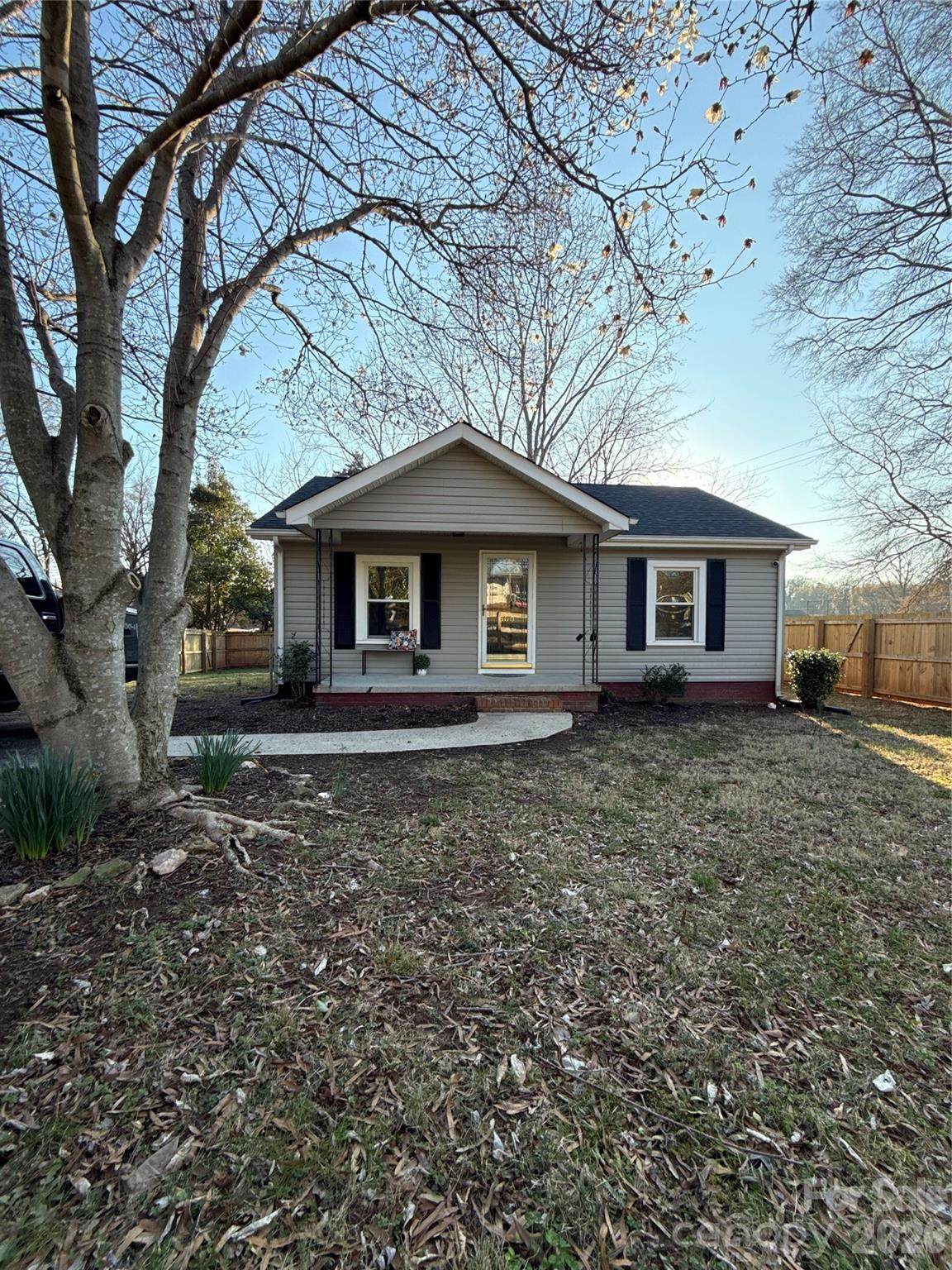 604 Walnut Street - Photo 1