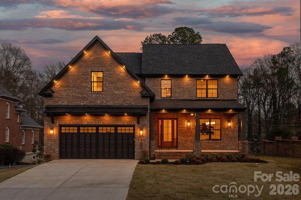 100 Brackenbury Lane - Photo 1
