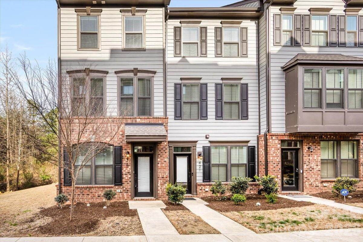 425 Tristram Lane - Photo 1