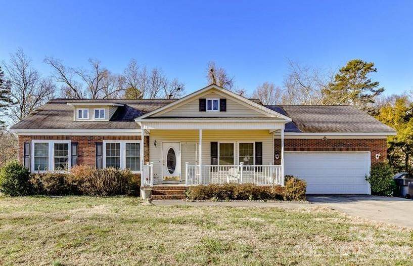 6228 Vernedale Road - Photo 1