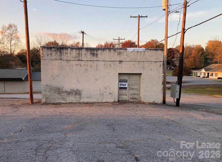 180 Town Alley - Photo 1