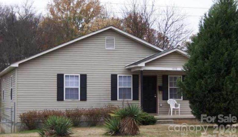 1608 Davidson Street - Photo 1