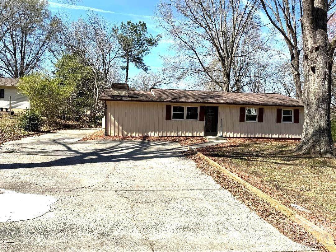303 Green Street - Photo 1