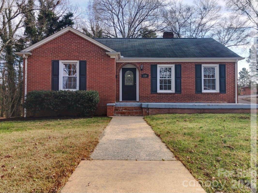 1106 8th Street - Photo 1