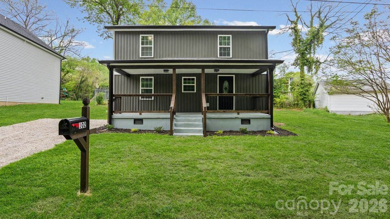 102 Carolina Avenue - Photo 1