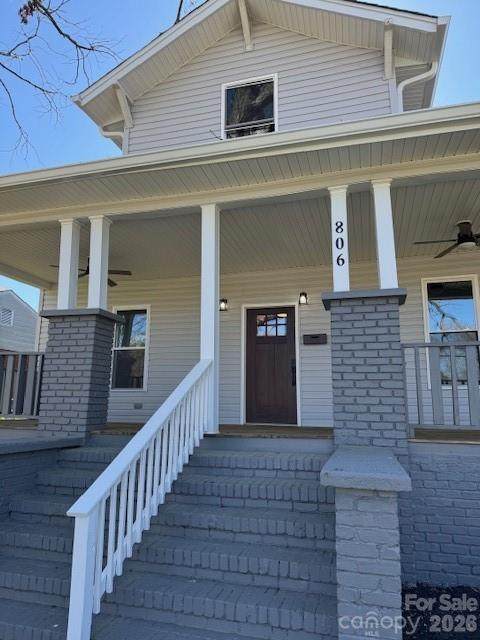 806 4th Street Drive - Photo 1