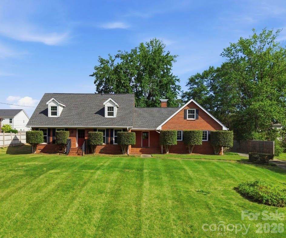 21 Bowen Drive - Photo 1
