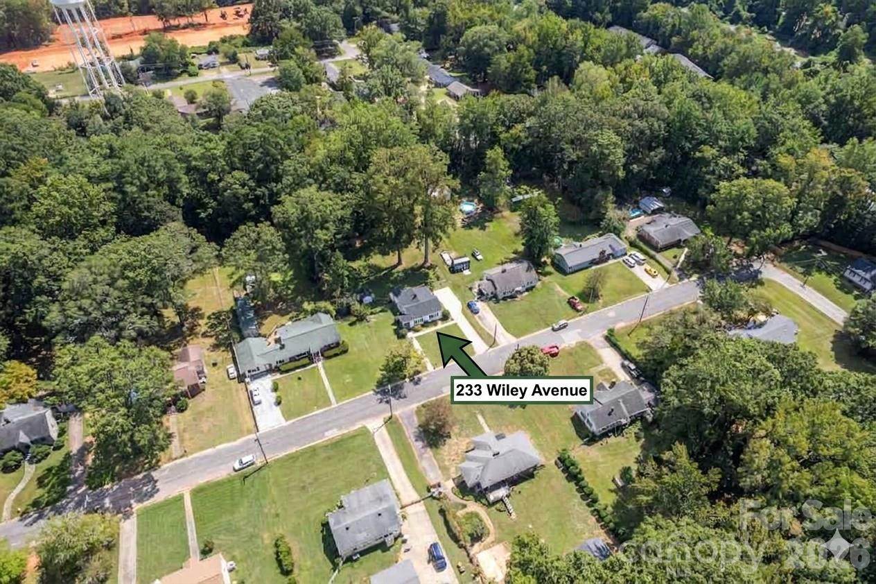 223 Wiley Avenue - Photo 1
