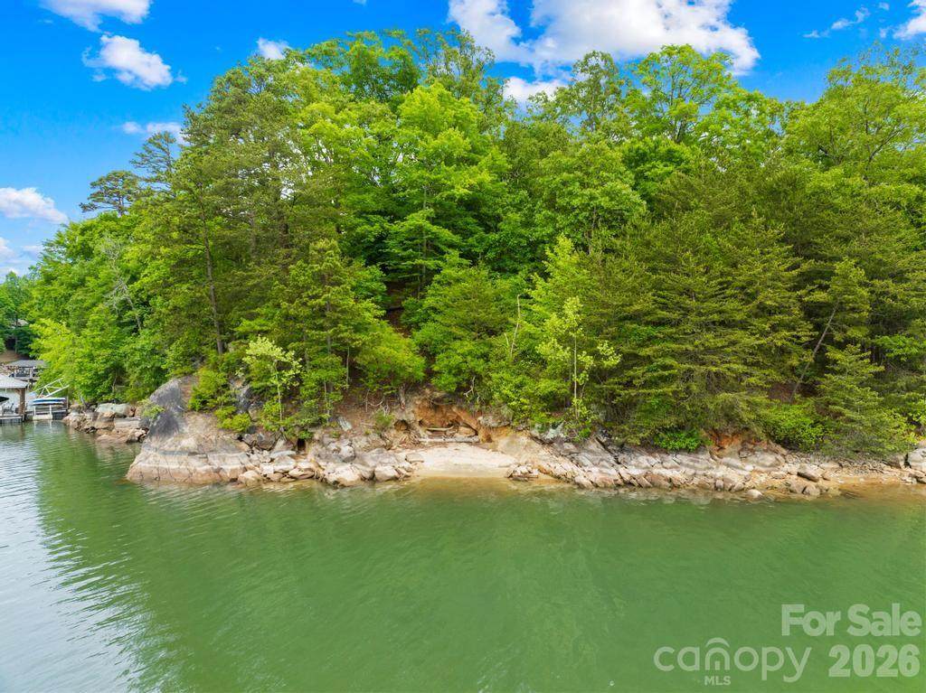 https://bt-photos.global.ssl.fastly.net/cmls/orig_boomver_1_4375882-1.jpg