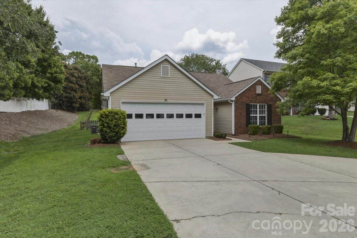6111 Gatesville Lane - Photo 1