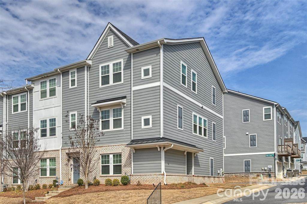 2410 Arbor Loop Drive - Photo 1