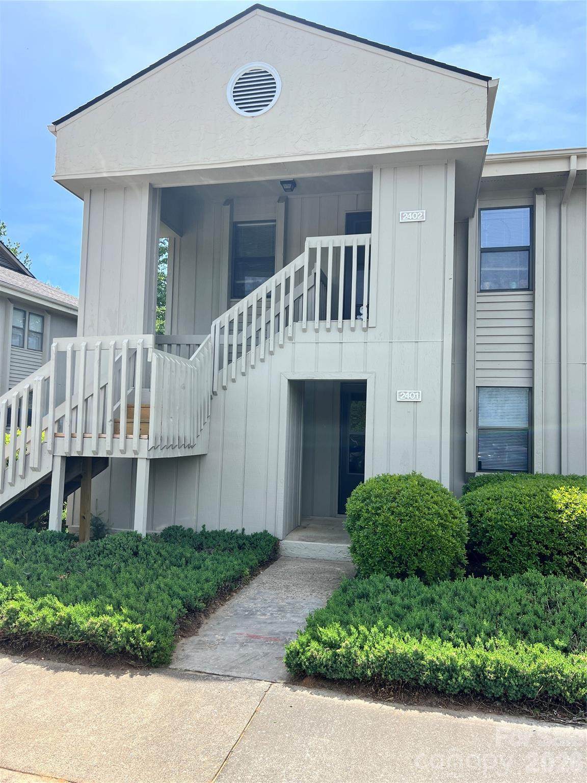 2401 Abbey Circle - Photo 1