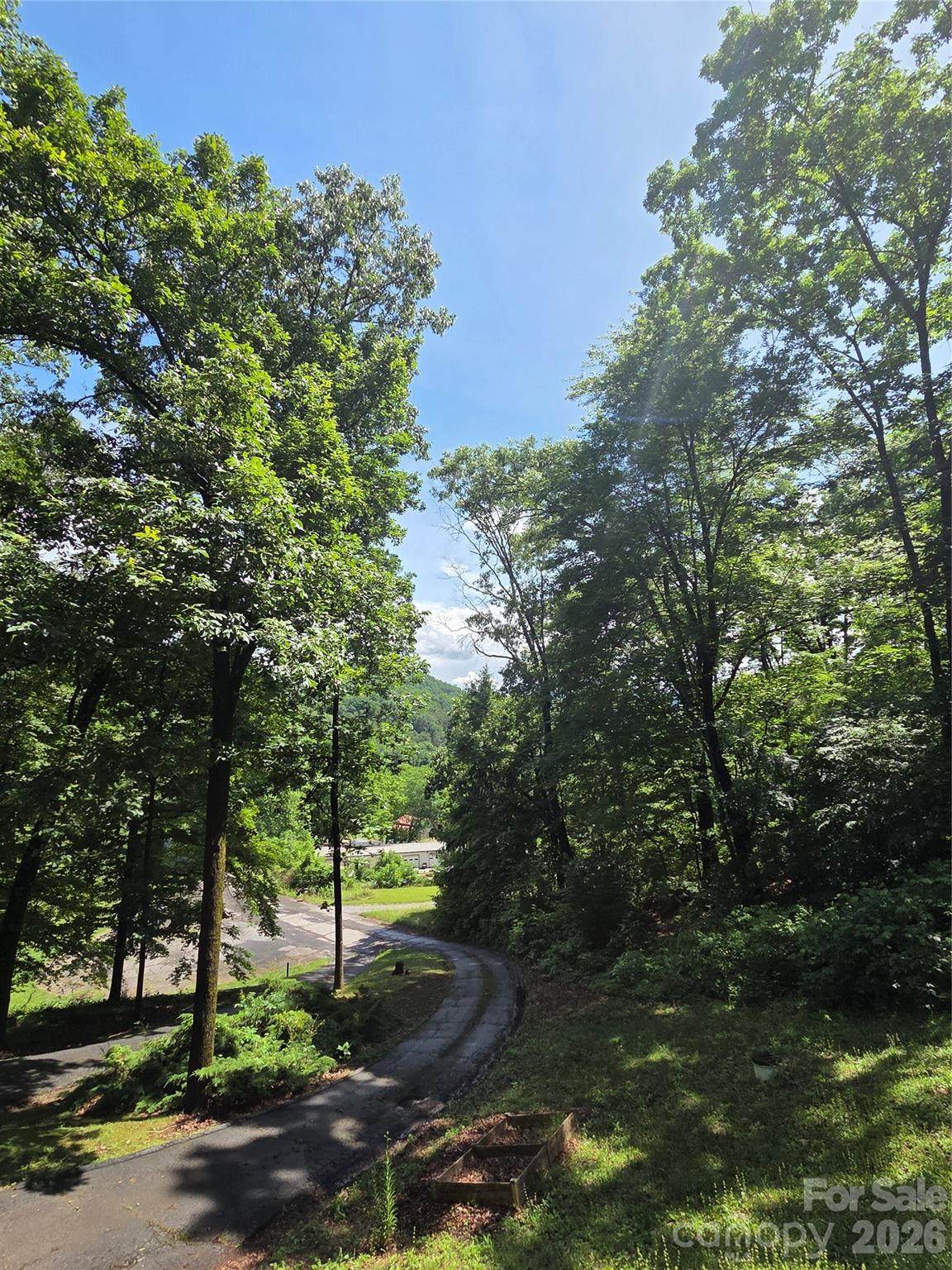 https://bt-photos.global.ssl.fastly.net/cmls/orig_boomver_1_4388618-1.jpg