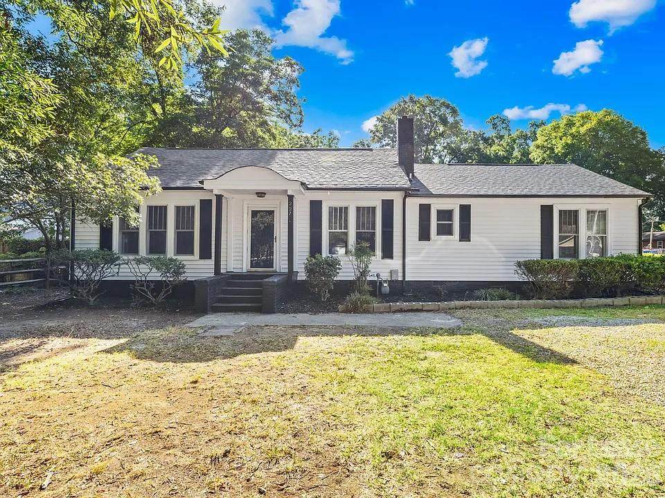 227 Magnolia Street - Photo 1