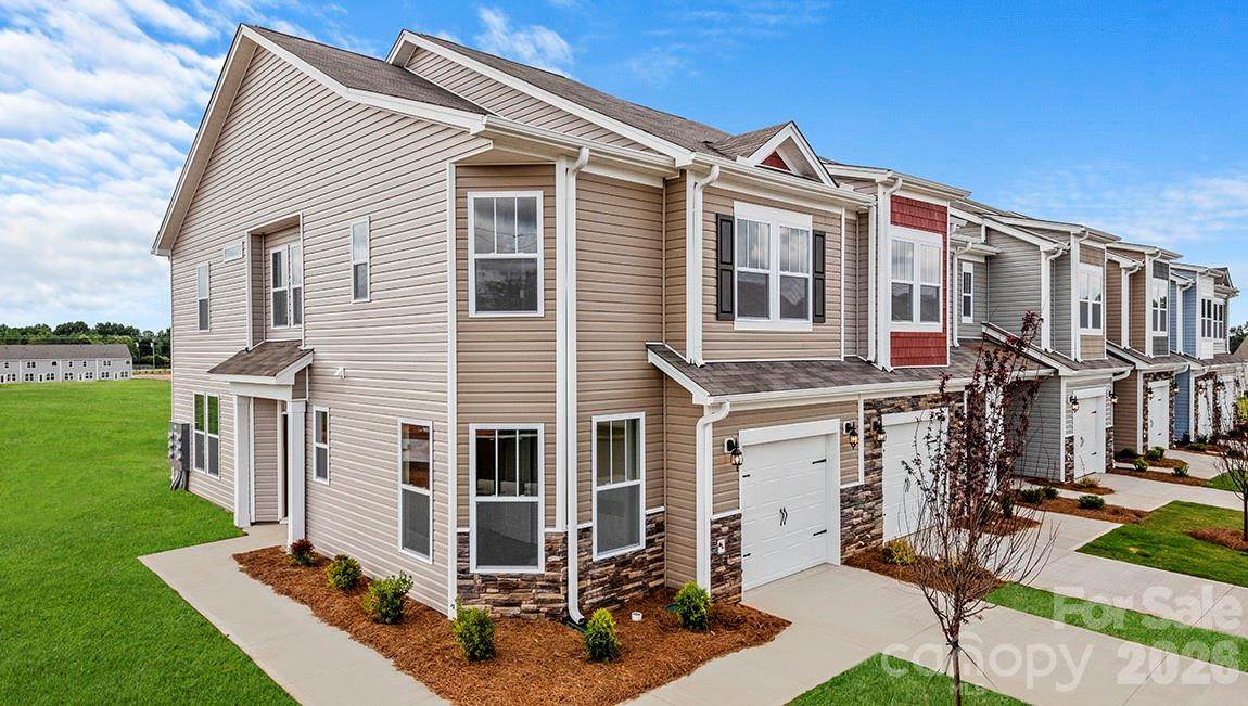 205 Valley Breeze Road - Photo 1