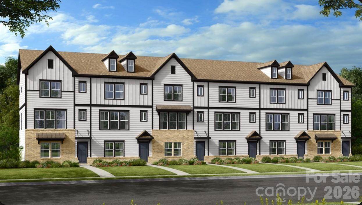 558 Silver Star Boulevard - Photo 1