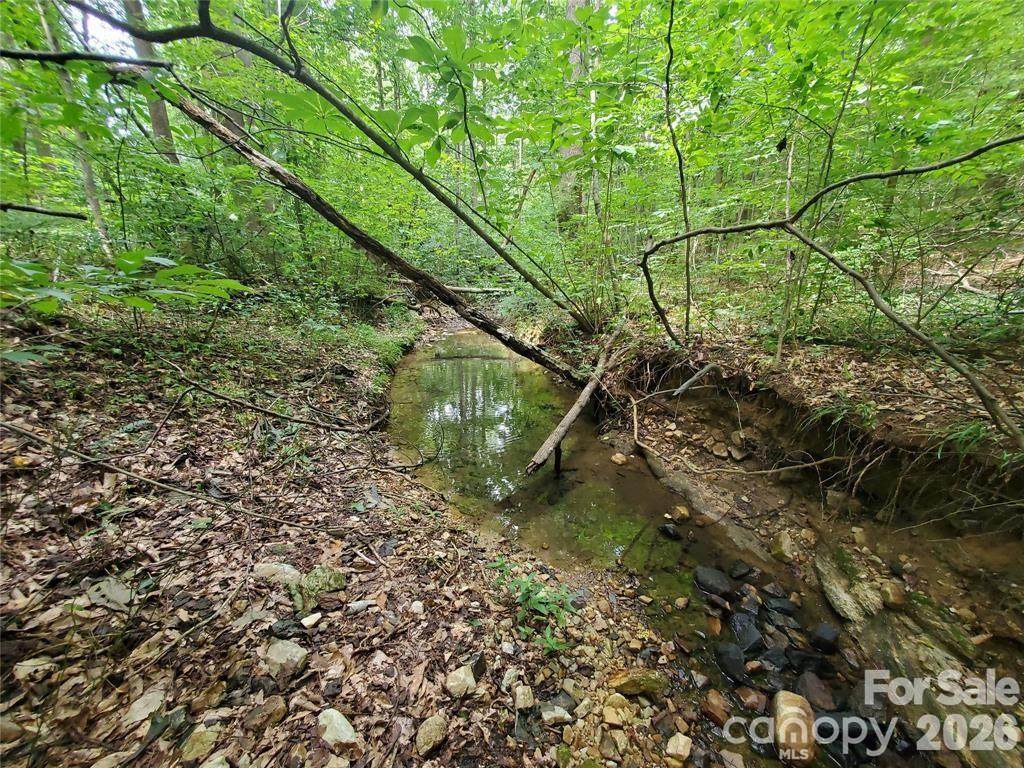 https://bt-photos.global.ssl.fastly.net/cmls/1280_boomver_1_4392119-1.jpg