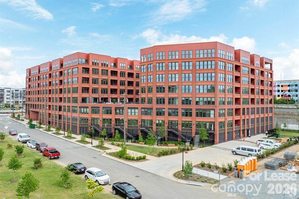 300 36th Street - Photo 1