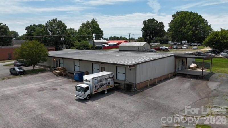 909 10th Street - Photo 1