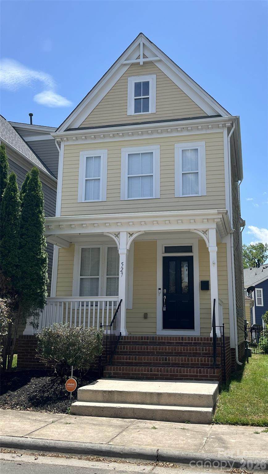 527 Dubois Court - Photo 1