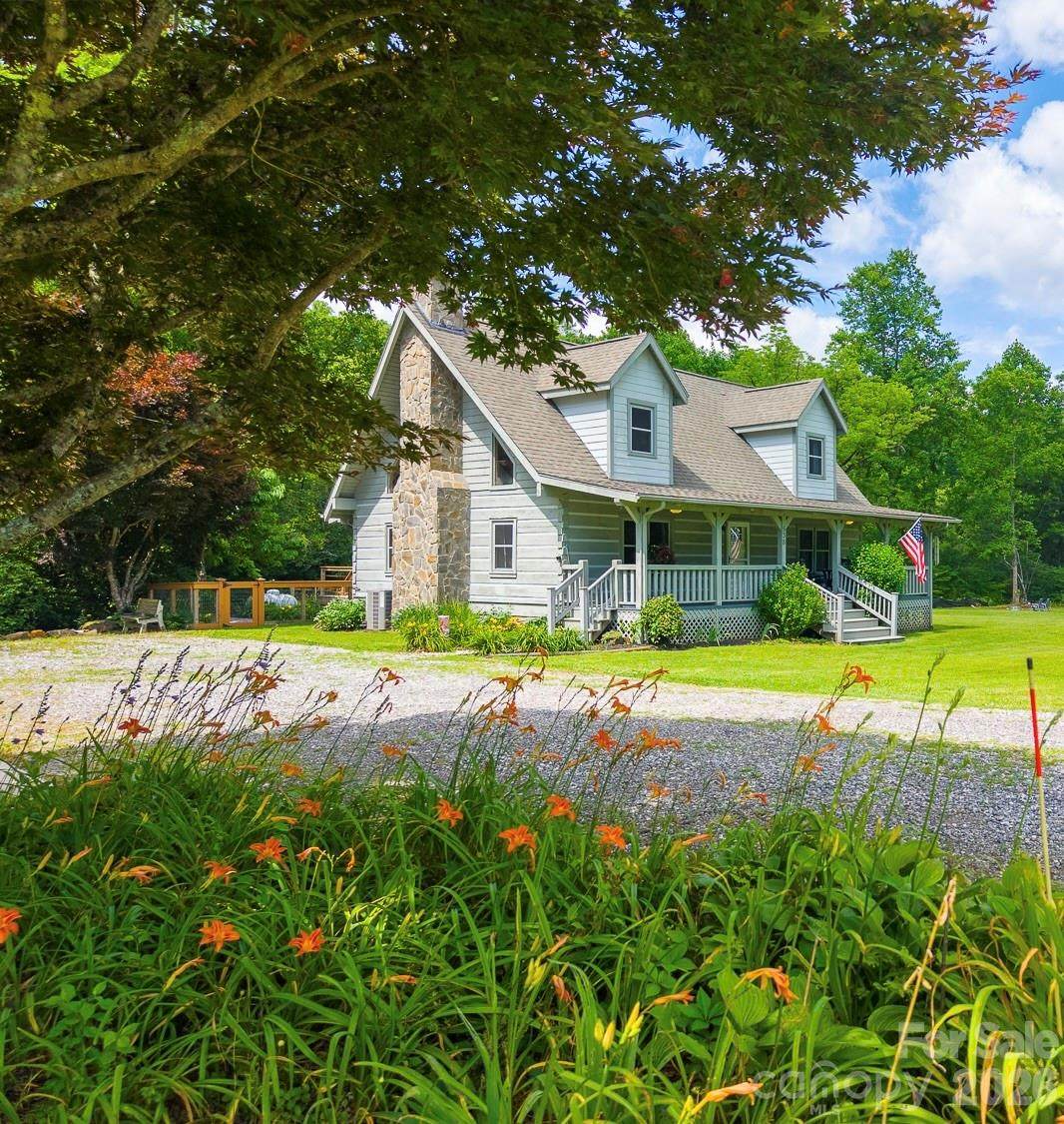 538 East Fork Road - Photo 1