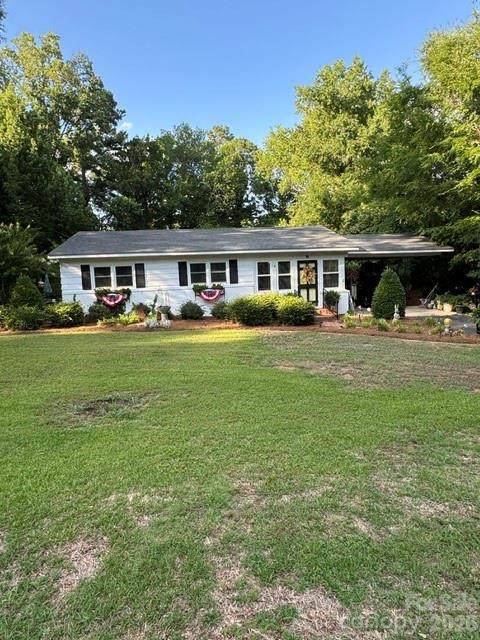 606 Pine Lane - Photo 1