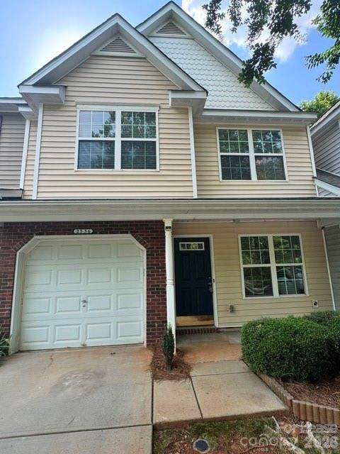 2536 Bardwell Avenue - Photo 1
