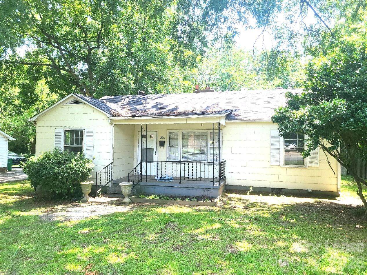 206 Cloudman Street - Photo 1
