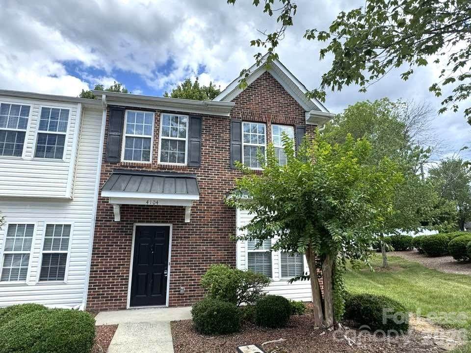 4104 Kenton Glenn Court - Photo 1