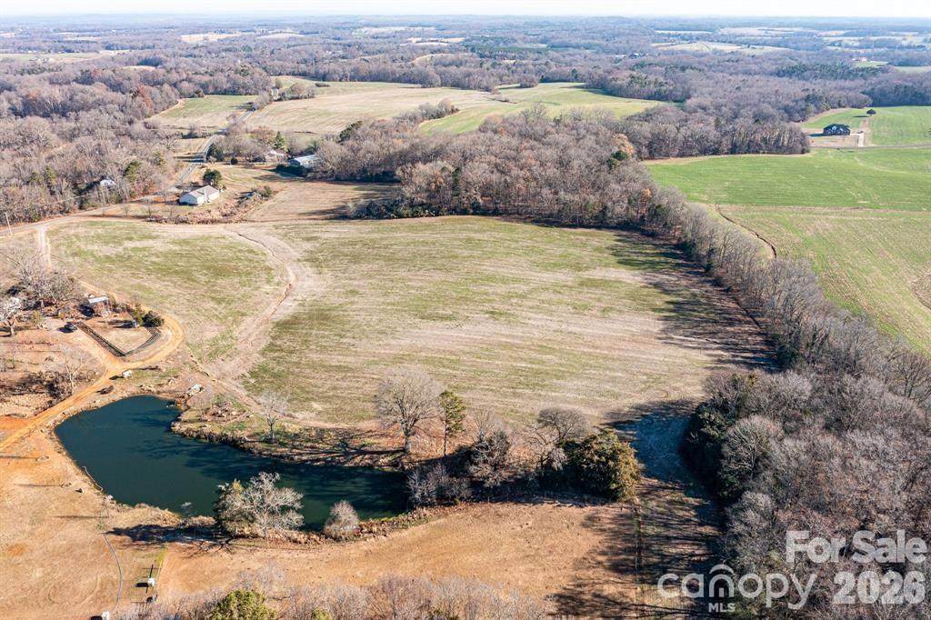3904 Lucy Shortcut Road - Photo 1