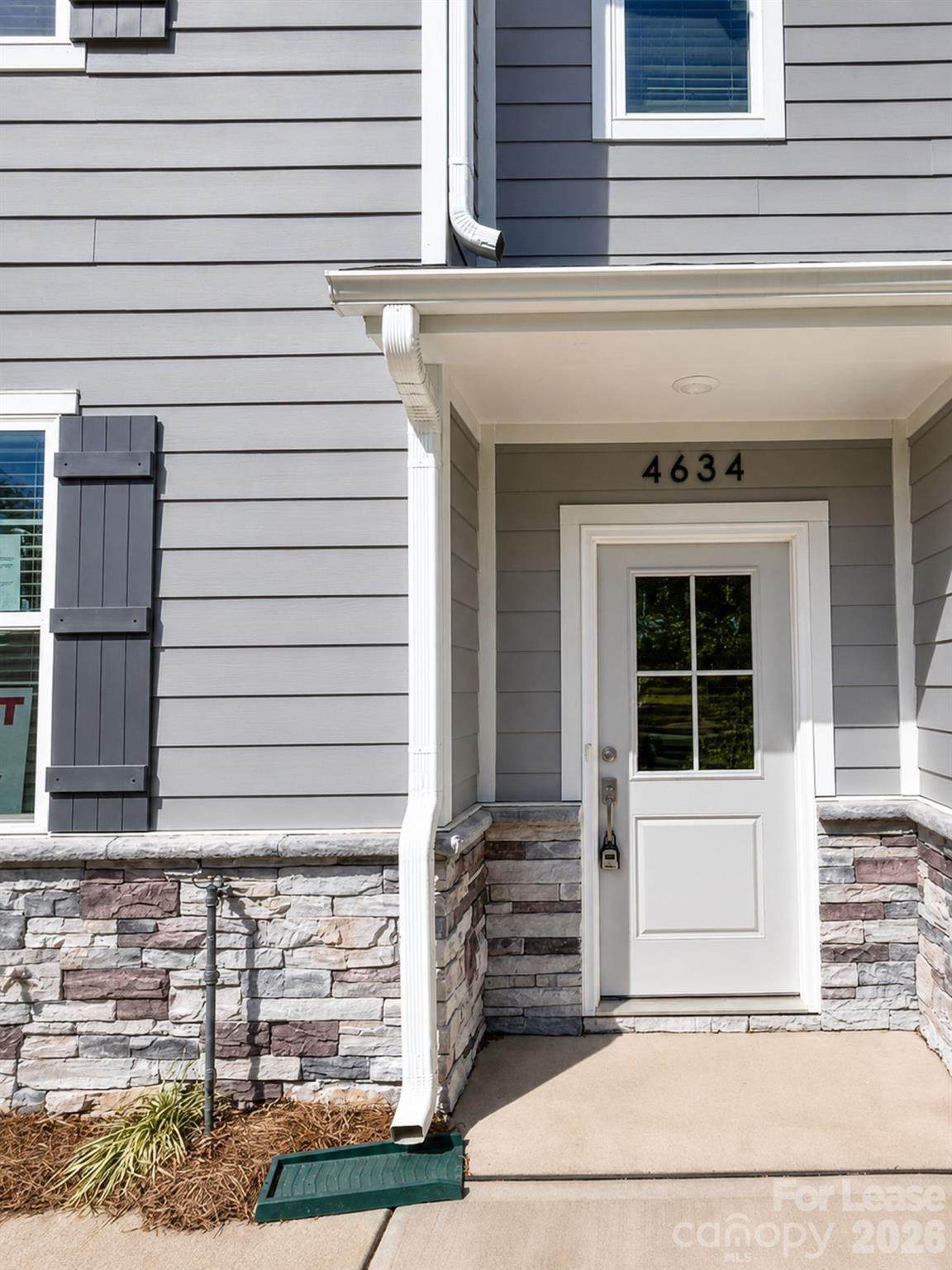 4634 Dogwood Place - Photo 1