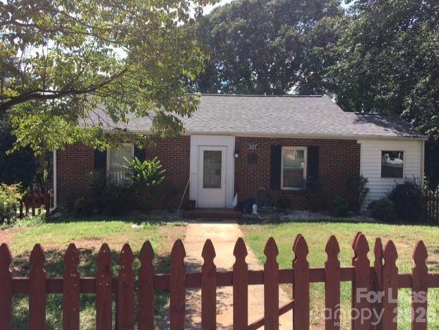 327 Westwood Drive - Photo 1