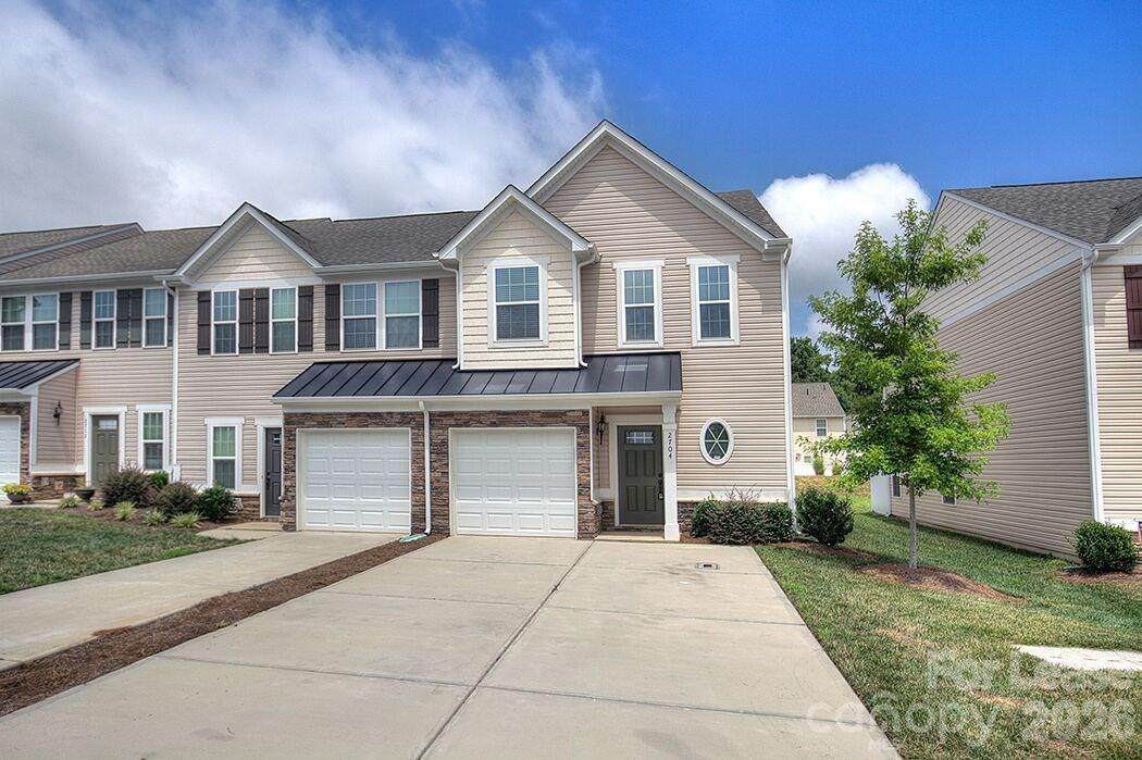 2704 Silverthorn Drive - Photo 1