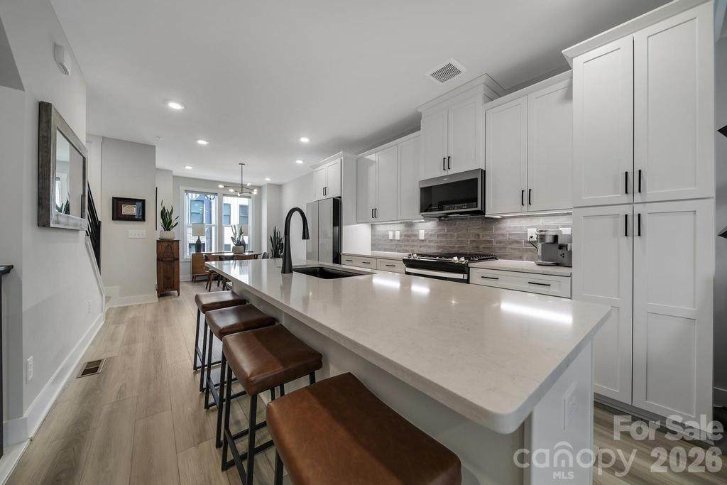 5007 Tiny Lane - Photo 1