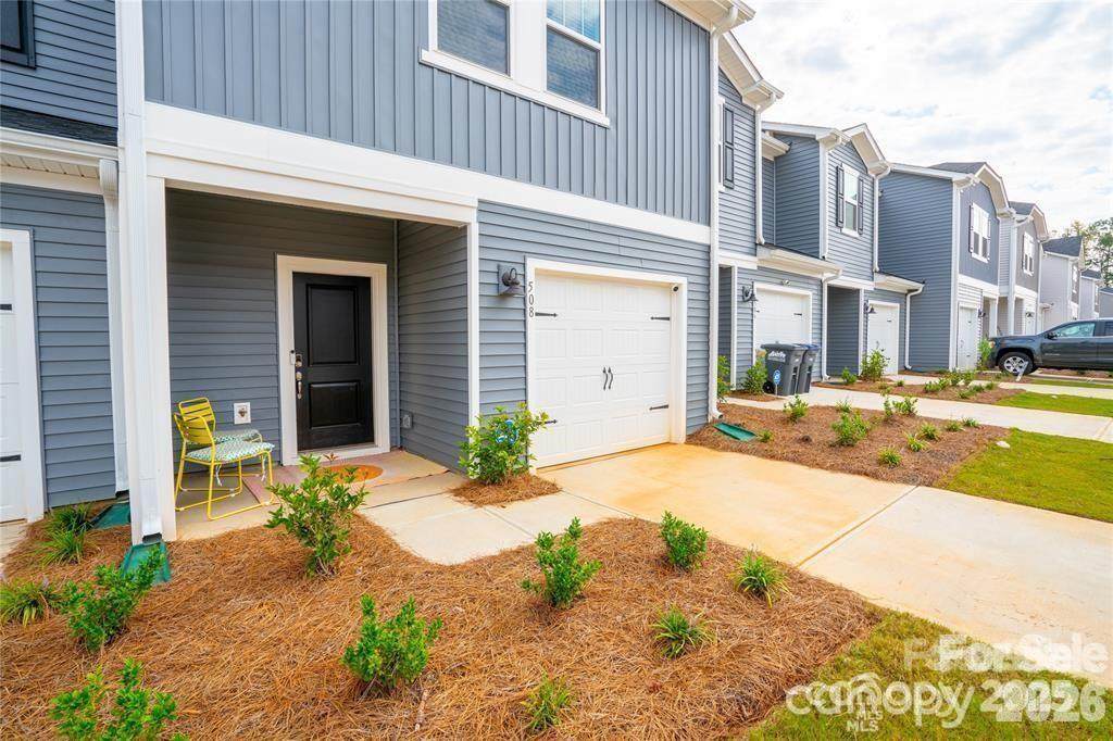 508 Tayberry Lane - Photo 1