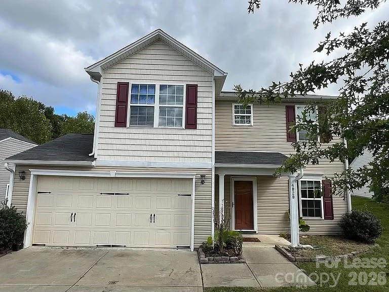 4828 Lynn Lee Circle - Photo 1