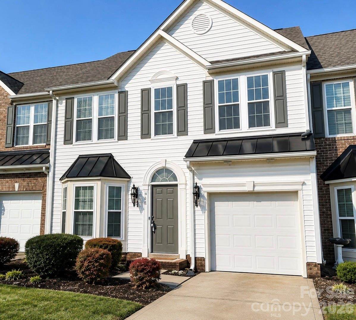 320 Shingleoak Drive - Photo 1