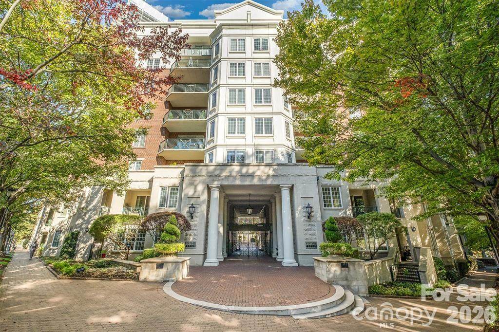 300 5th Street - Photo 1