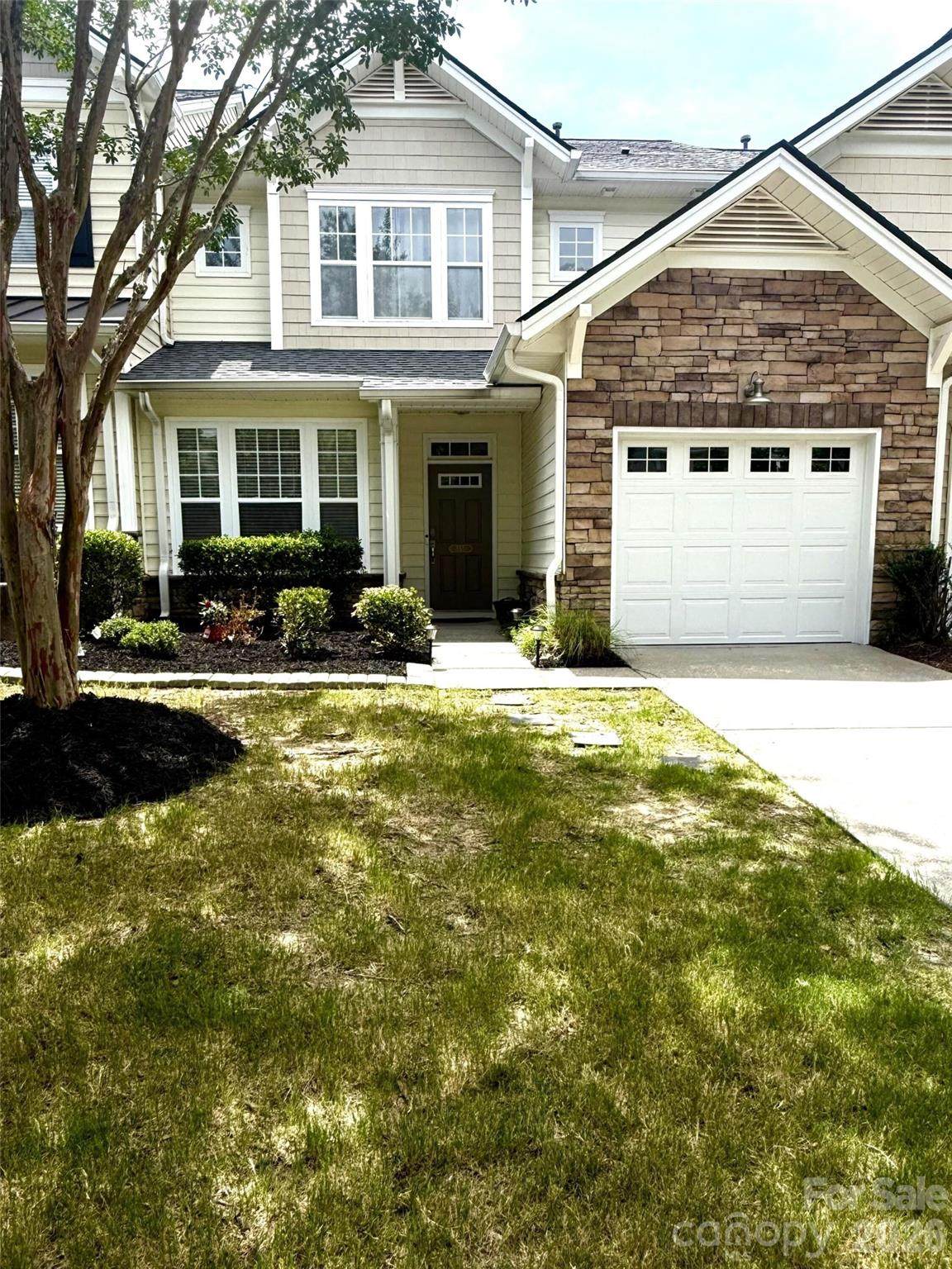 555 Pine Links Drive - Photo 1
