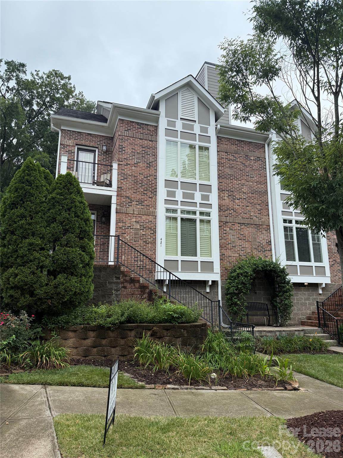 421 Spring Street - Photo 1