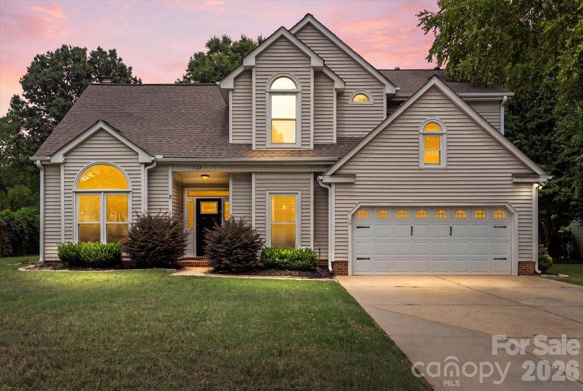 123 Southhaven Drive - Photo 1