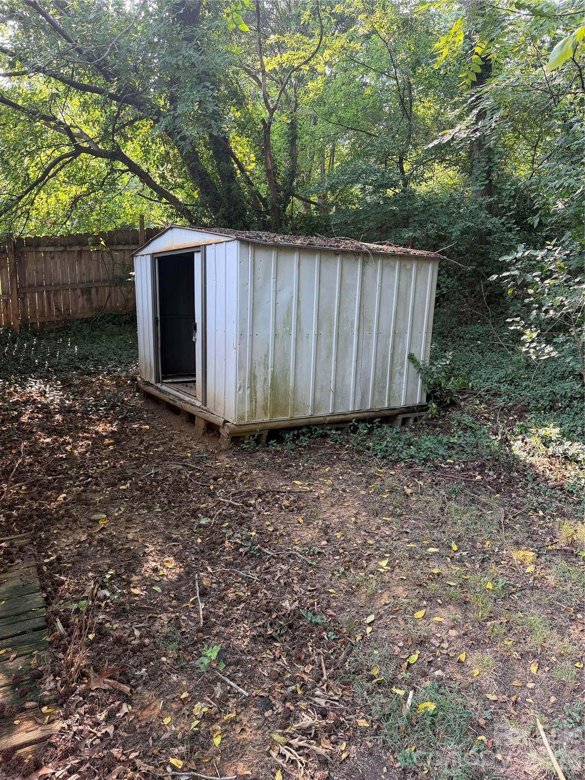 https://bt-photos.global.ssl.fastly.net/cmls/1280_boomver_2_4408775-1.jpg