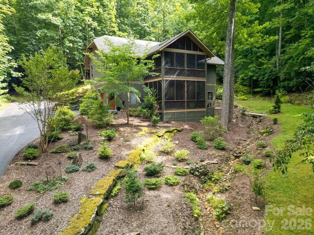 141 Bruce Circle - Photo 1