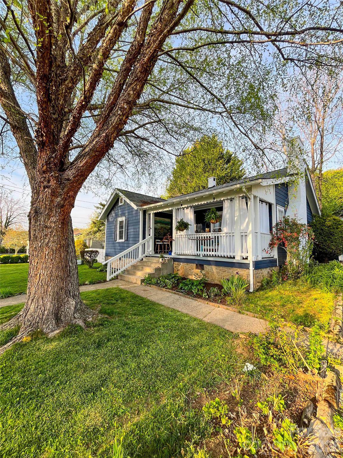 271 Brook Street - Photo 1