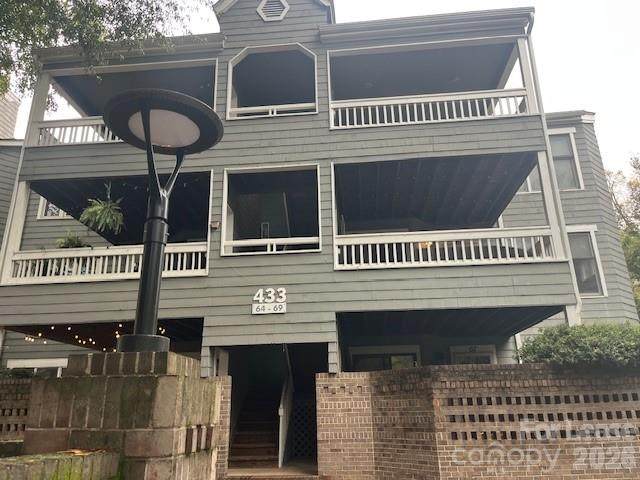 433 8th Street - Photo 1