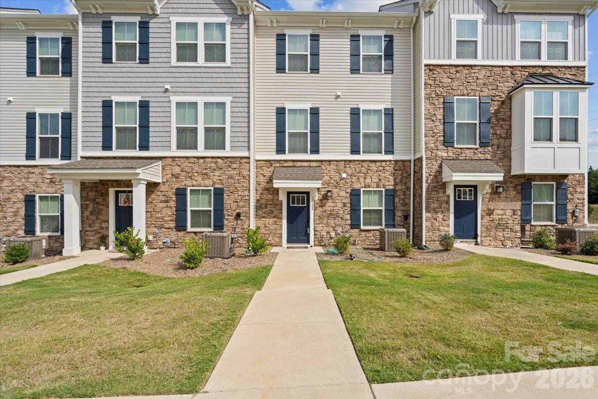 1725 Aspire Street - Photo 1